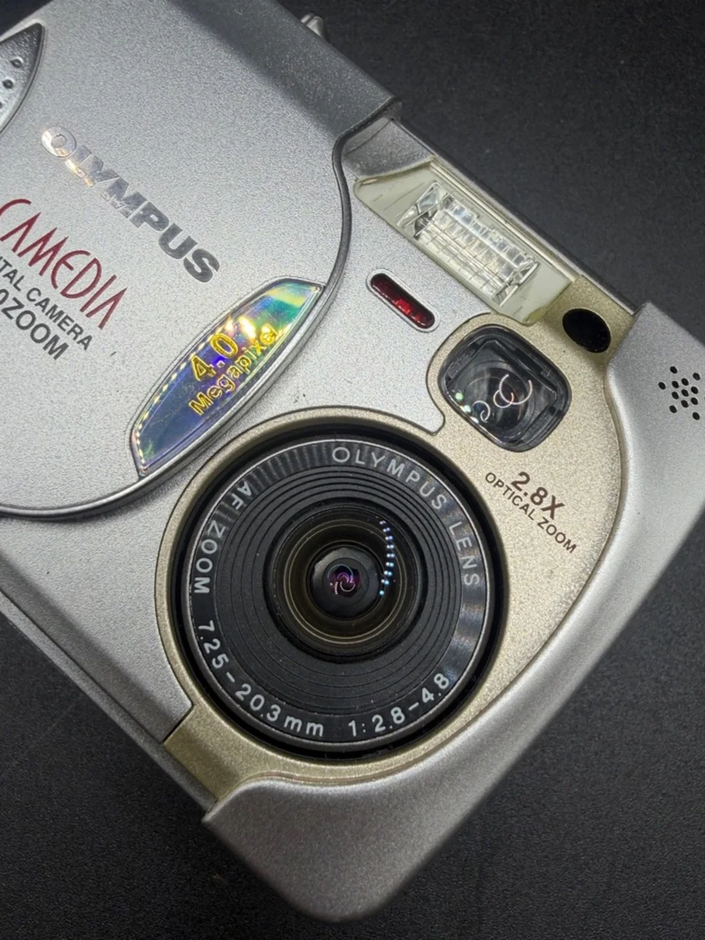 Olympus Camedia D-40 Zoom Vintage Digital Camera Photography Silver Tn Untested